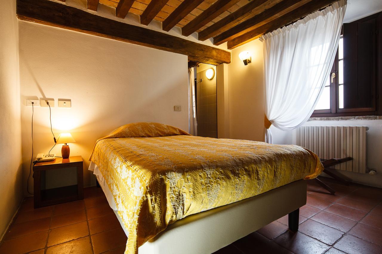 Relais Fontevivo Hotel Kültér fotó