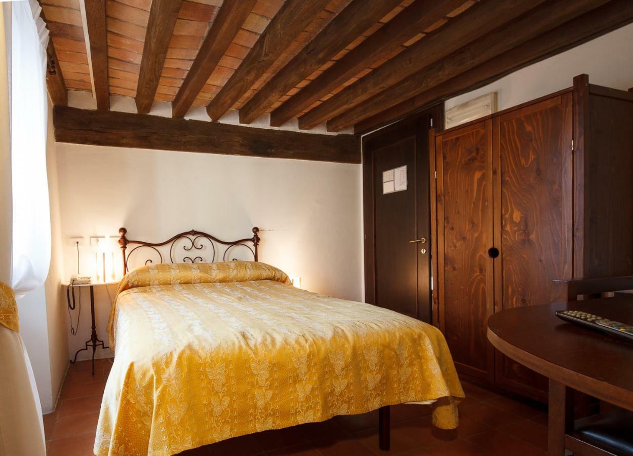 Relais Fontevivo Hotel Kültér fotó